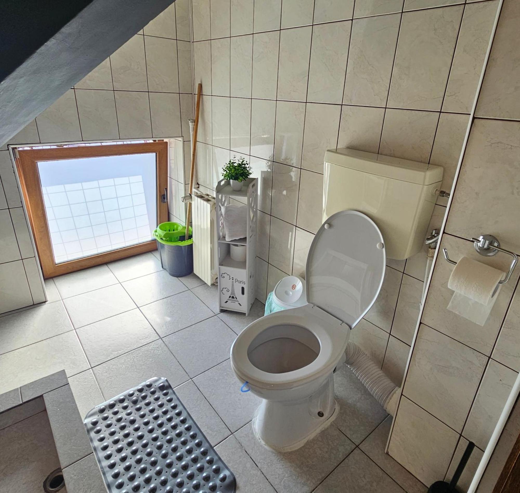Apartment Zarnesti City Centre Vmp Free Parking Habitación foto