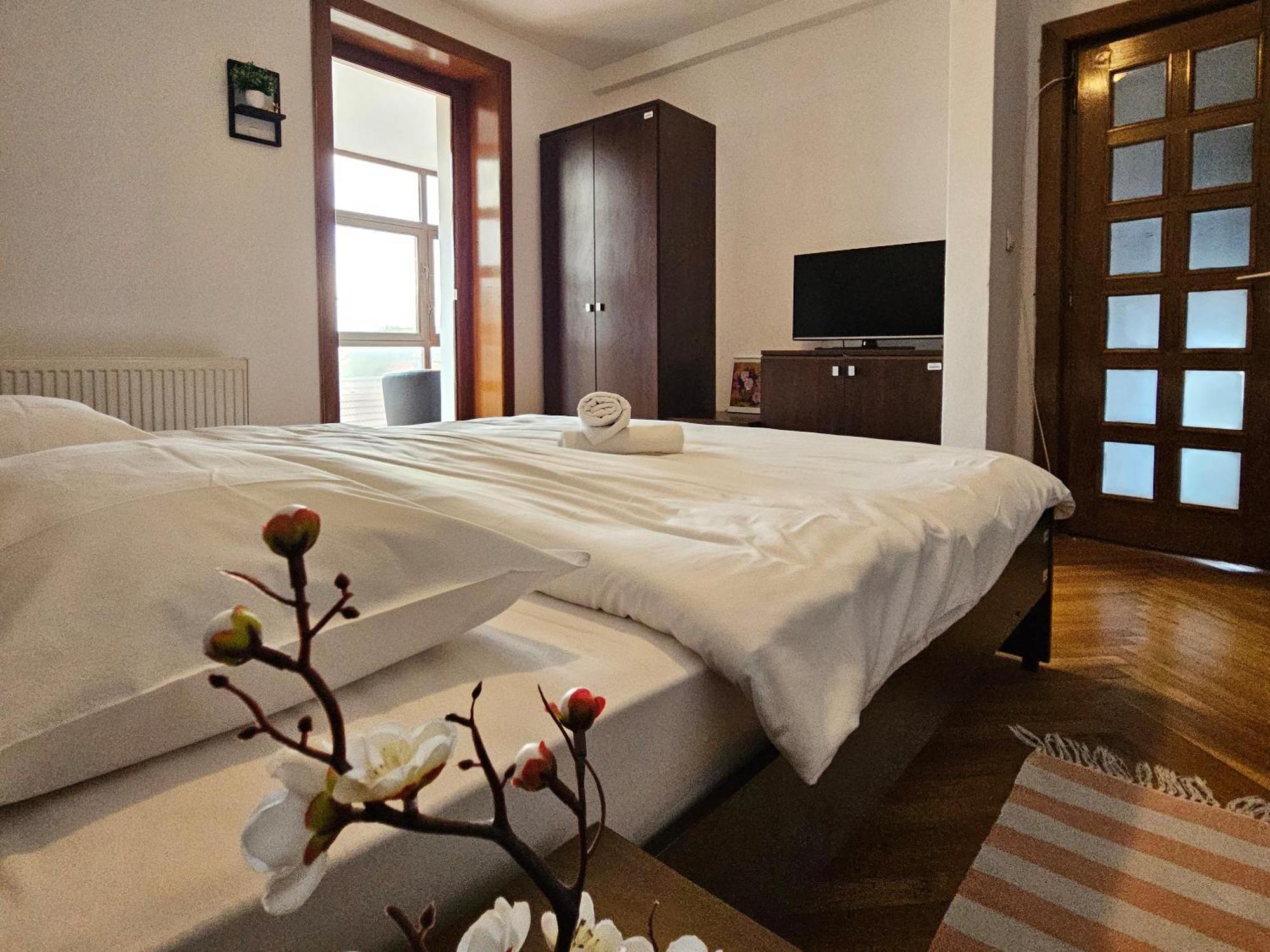 Apartment Zarnesti City Centre Vmp Free Parking Habitación foto